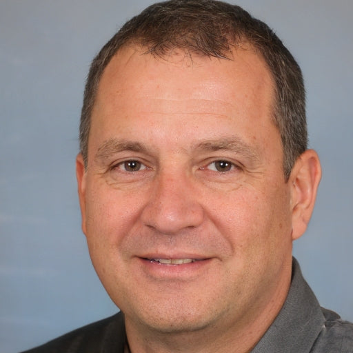 <em>Jose Gómez</em>
